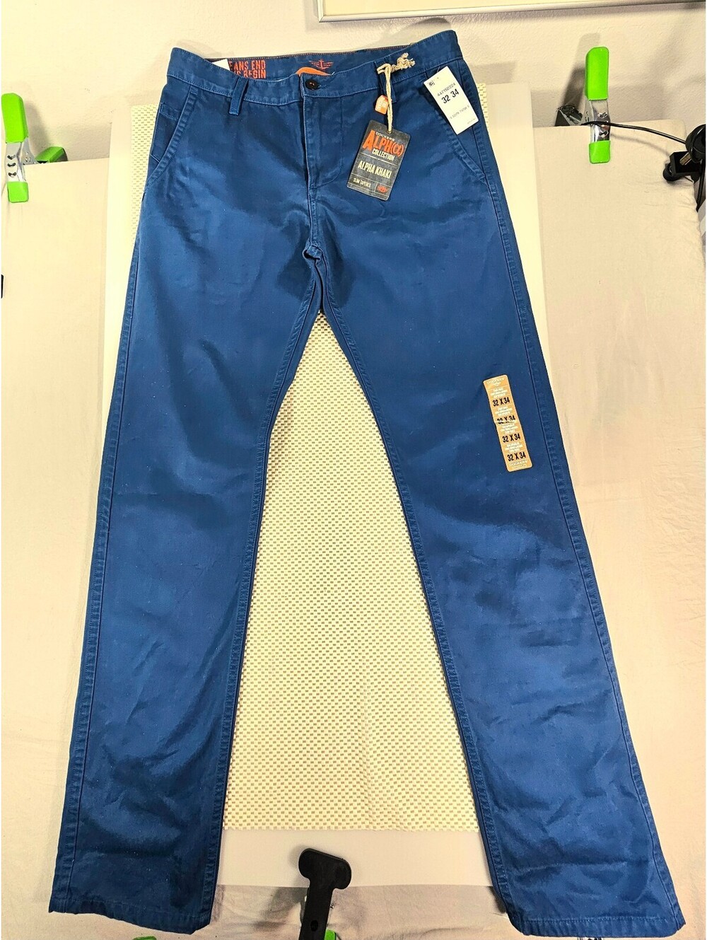 Dockers Alpha Khaki Slim Tapered Pants. 100% Cotton. Size 32x34. NWT